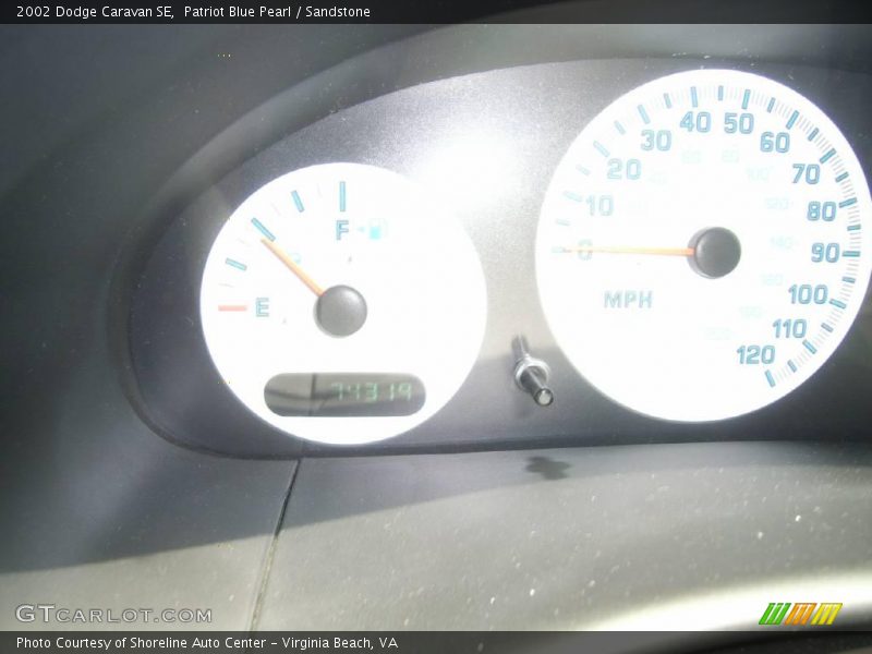 Patriot Blue Pearl / Sandstone 2002 Dodge Caravan SE