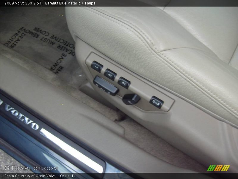 Barents Blue Metallic / Taupe 2009 Volvo S60 2.5T