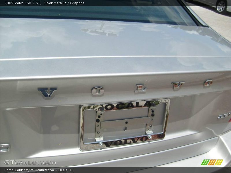 Silver Metallic / Graphite 2009 Volvo S60 2.5T
