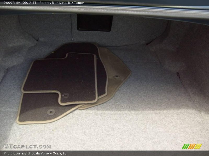Barents Blue Metallic / Taupe 2009 Volvo S60 2.5T