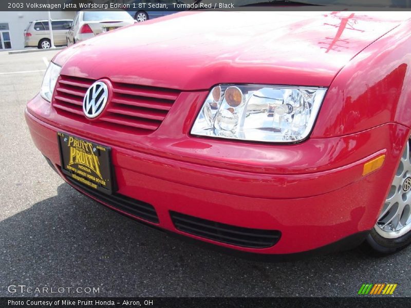 Tornado Red / Black 2003 Volkswagen Jetta Wolfsburg Edition 1.8T Sedan