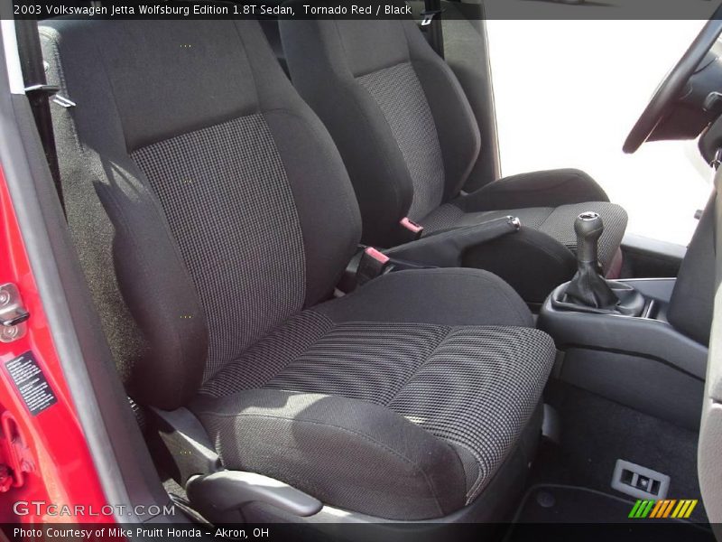 Tornado Red / Black 2003 Volkswagen Jetta Wolfsburg Edition 1.8T Sedan