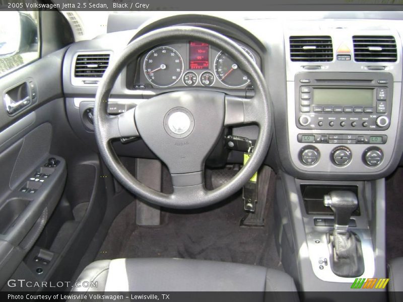 Black / Grey 2005 Volkswagen Jetta 2.5 Sedan