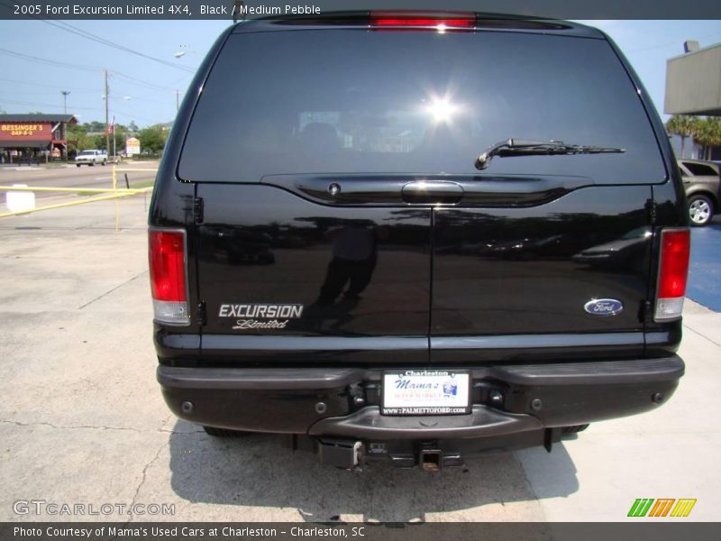 Black / Medium Pebble 2005 Ford Excursion Limited 4X4