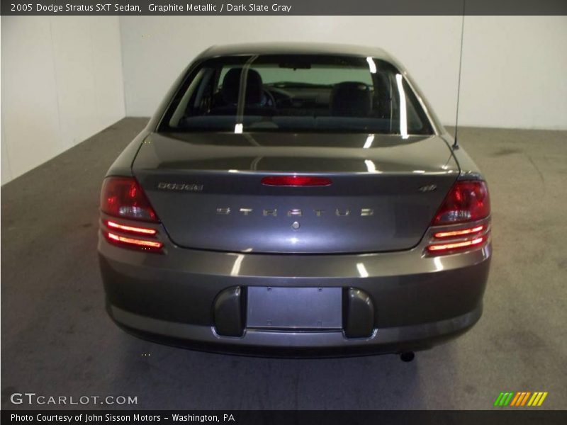 Graphite Metallic / Dark Slate Gray 2005 Dodge Stratus SXT Sedan