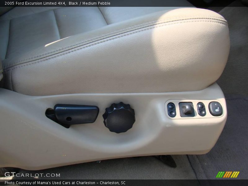 Black / Medium Pebble 2005 Ford Excursion Limited 4X4