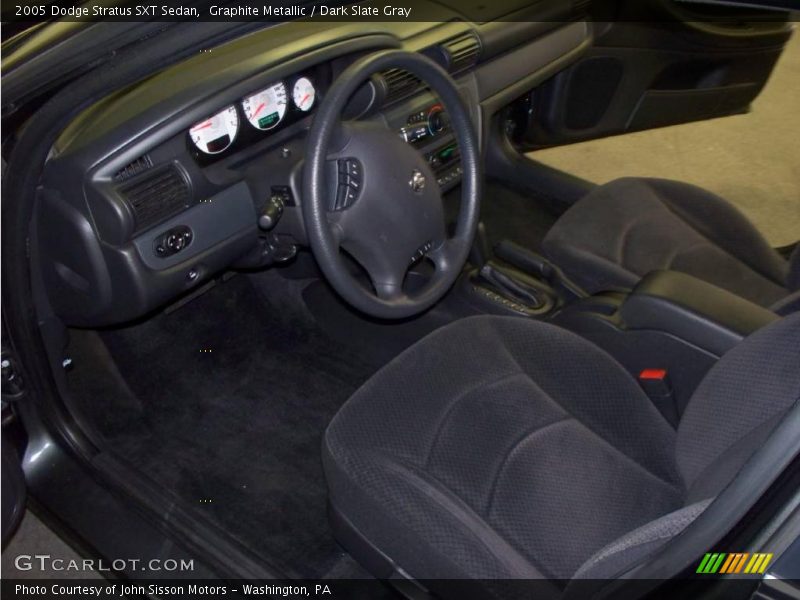 Graphite Metallic / Dark Slate Gray 2005 Dodge Stratus SXT Sedan