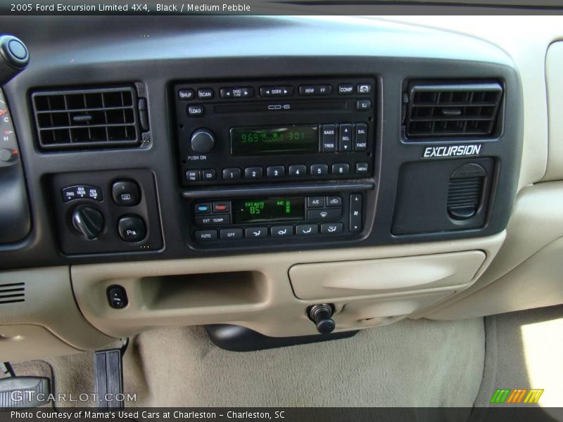 Black / Medium Pebble 2005 Ford Excursion Limited 4X4