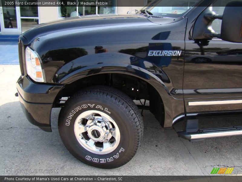 Black / Medium Pebble 2005 Ford Excursion Limited 4X4