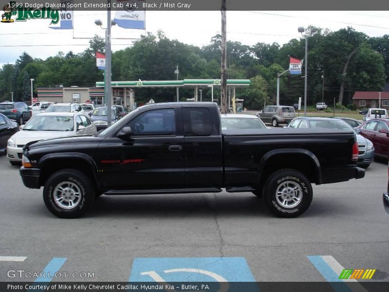 Black / Mist Gray 1999 Dodge Dakota Sport Extended Cab 4x4
