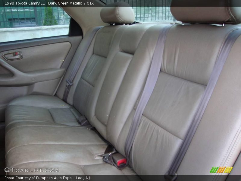 Dark Green Metallic / Oak 1998 Toyota Camry LE