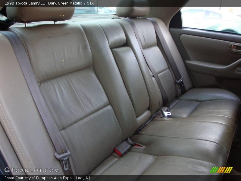 Dark Green Metallic / Oak 1998 Toyota Camry LE