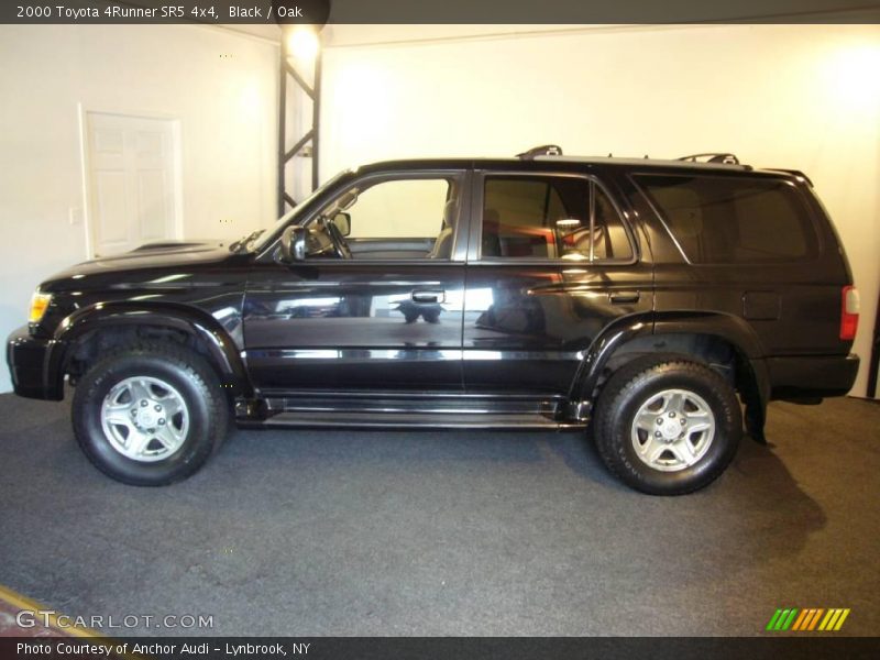 Black / Oak 2000 Toyota 4Runner SR5 4x4