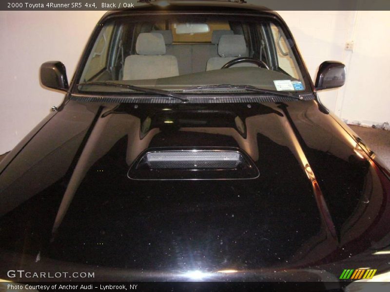 Black / Oak 2000 Toyota 4Runner SR5 4x4