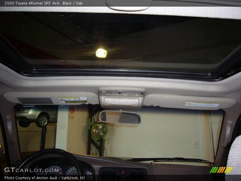 Black / Oak 2000 Toyota 4Runner SR5 4x4