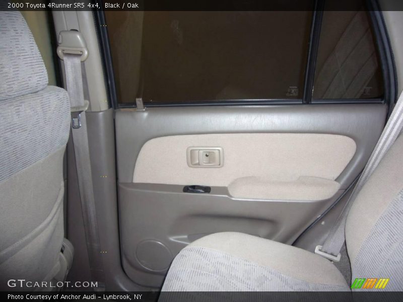 Black / Oak 2000 Toyota 4Runner SR5 4x4