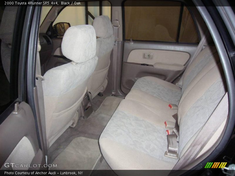 Black / Oak 2000 Toyota 4Runner SR5 4x4