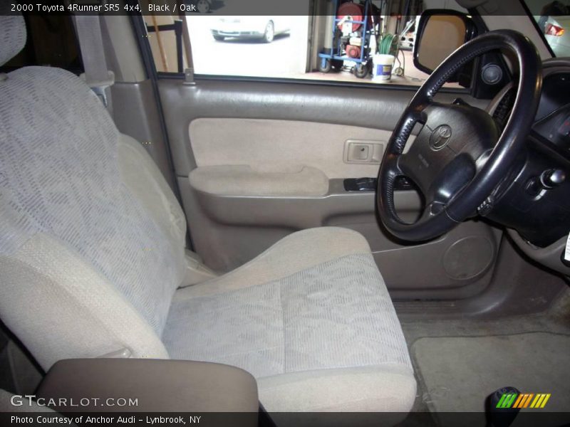 Black / Oak 2000 Toyota 4Runner SR5 4x4