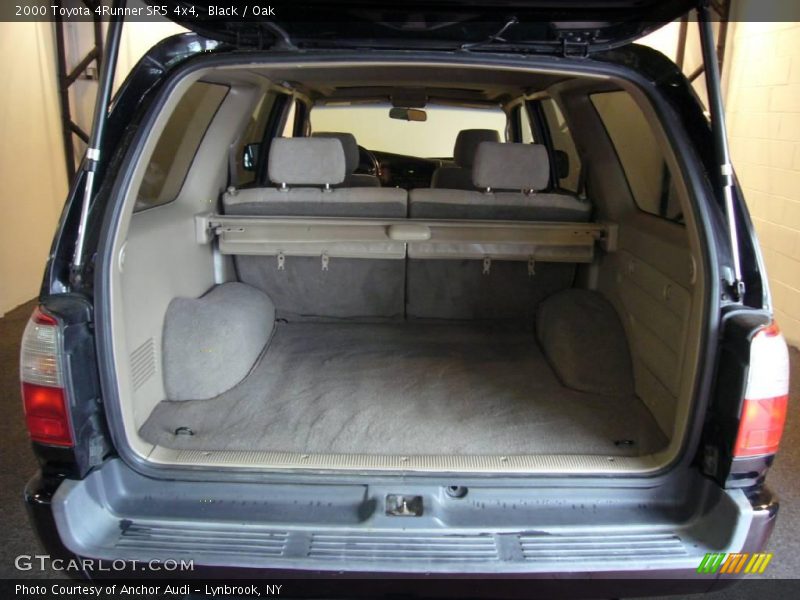 Black / Oak 2000 Toyota 4Runner SR5 4x4