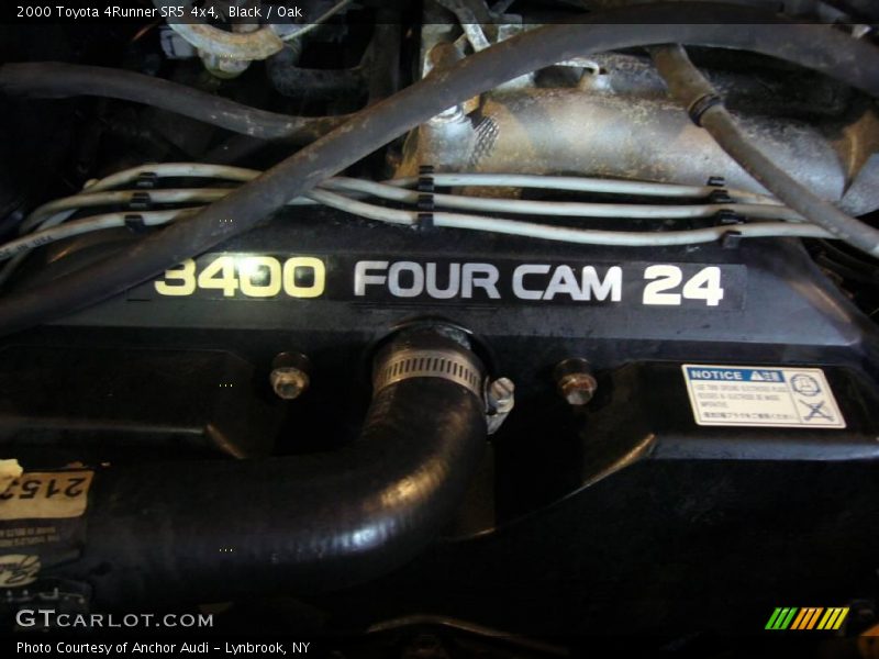 Black / Oak 2000 Toyota 4Runner SR5 4x4