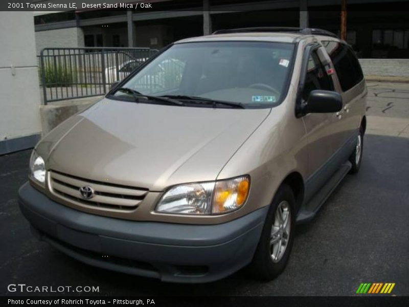 Desert Sand Mica / Oak 2001 Toyota Sienna LE