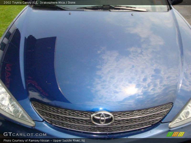 Stratosphere Mica / Stone 2002 Toyota Camry XLE