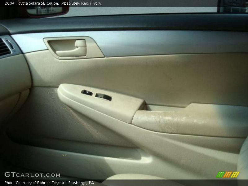 Absolutely Red / Ivory 2004 Toyota Solara SE Coupe