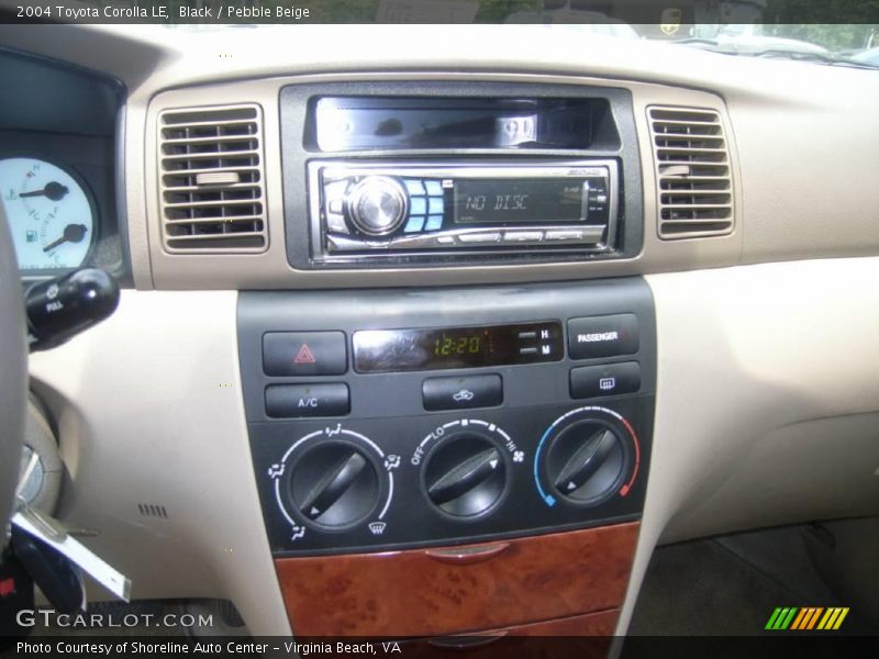 Black / Pebble Beige 2004 Toyota Corolla LE