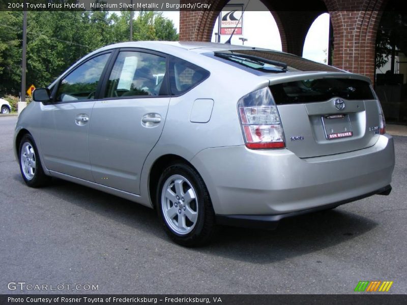 Millenium Silver Metallic / Burgundy/Gray 2004 Toyota Prius Hybrid