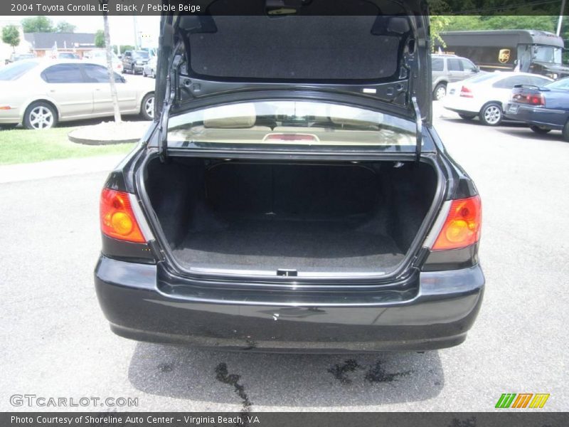 Black / Pebble Beige 2004 Toyota Corolla LE