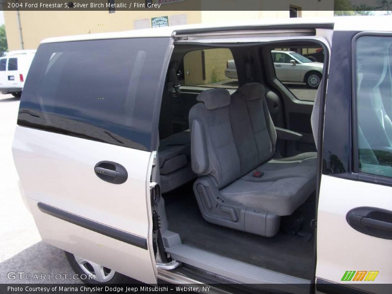 Silver Birch Metallic / Flint Grey 2004 Ford Freestar S