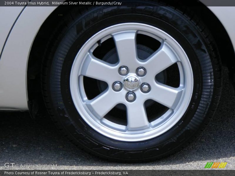 Millenium Silver Metallic / Burgundy/Gray 2004 Toyota Prius Hybrid