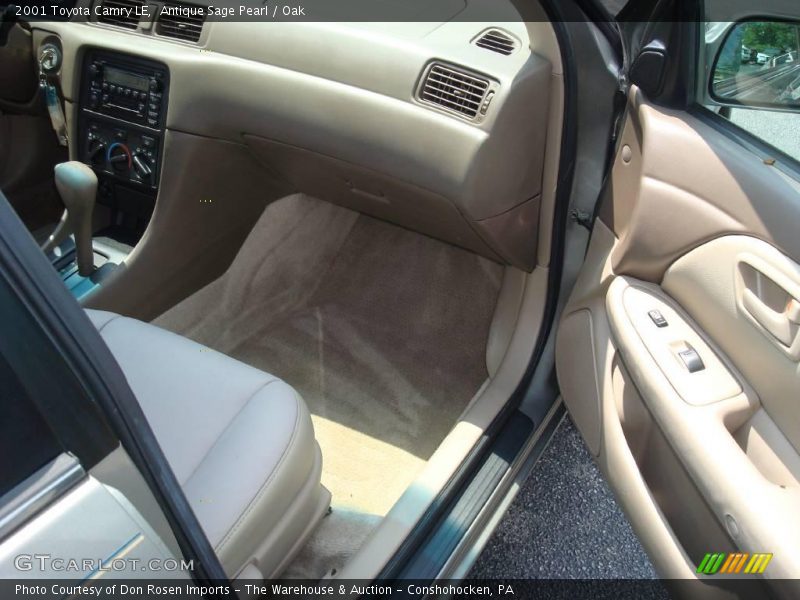 Antique Sage Pearl / Oak 2001 Toyota Camry LE
