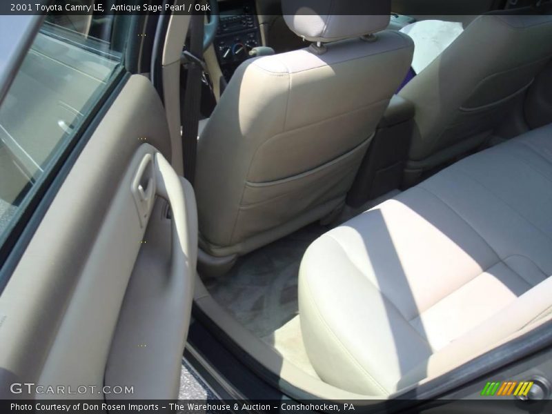 Antique Sage Pearl / Oak 2001 Toyota Camry LE