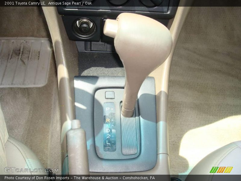Antique Sage Pearl / Oak 2001 Toyota Camry LE