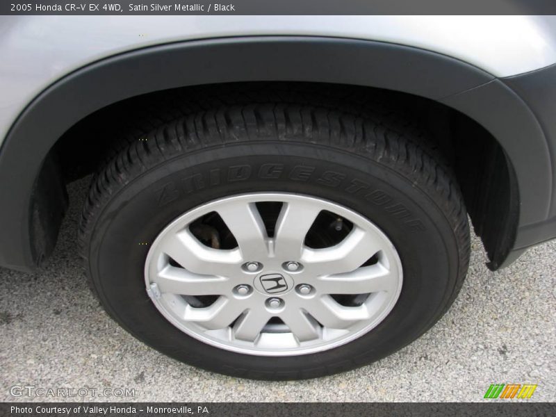 Satin Silver Metallic / Black 2005 Honda CR-V EX 4WD