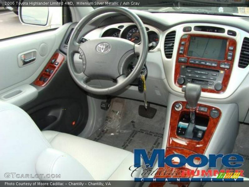 Millenium Silver Metallic / Ash Gray 2006 Toyota Highlander Limited 4WD
