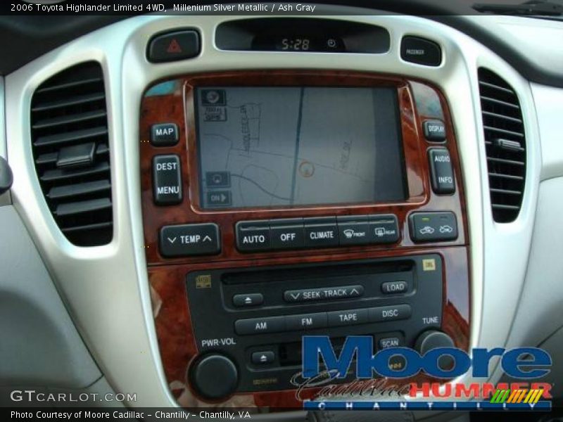 Millenium Silver Metallic / Ash Gray 2006 Toyota Highlander Limited 4WD