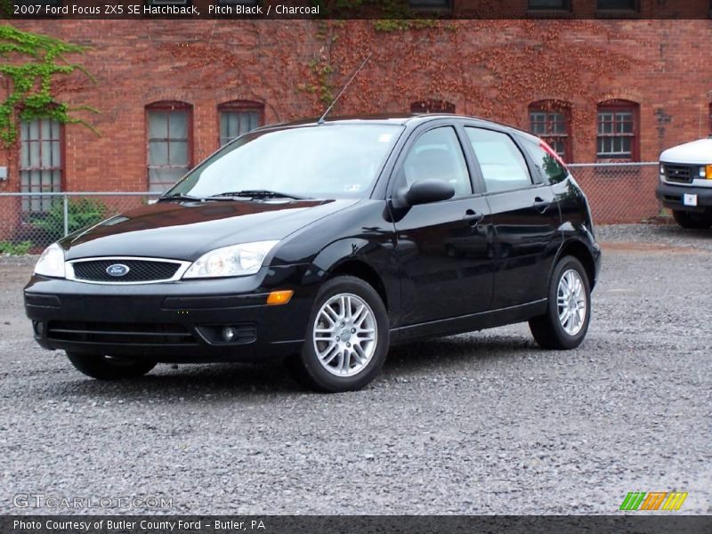 Pitch Black / Charcoal 2007 Ford Focus ZX5 SE Hatchback