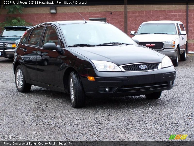 Pitch Black / Charcoal 2007 Ford Focus ZX5 SE Hatchback