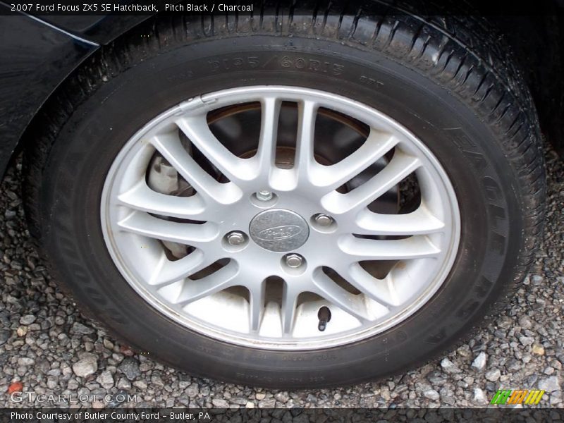 Pitch Black / Charcoal 2007 Ford Focus ZX5 SE Hatchback