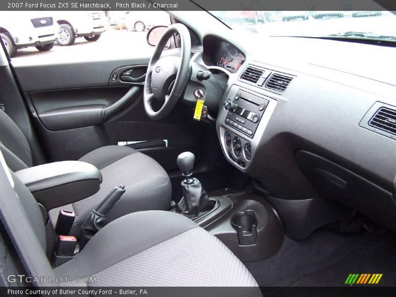 Pitch Black / Charcoal 2007 Ford Focus ZX5 SE Hatchback
