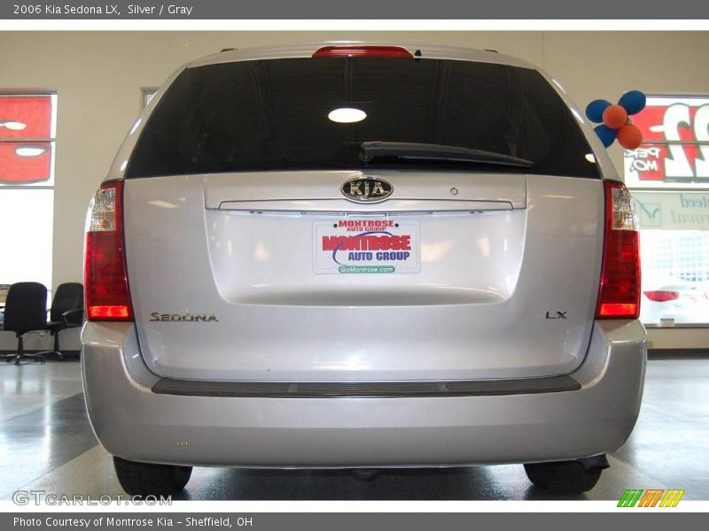 Silver / Gray 2006 Kia Sedona LX