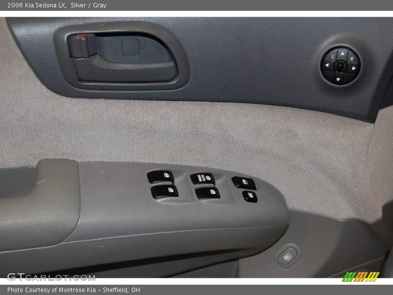Silver / Gray 2006 Kia Sedona LX