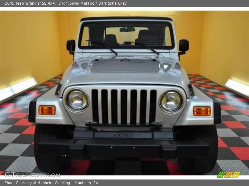 Bright Silver Metallic / Dark Slate Gray 2005 Jeep Wrangler SE 4x4