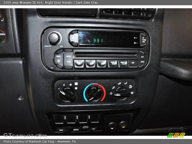 Bright Silver Metallic / Dark Slate Gray 2005 Jeep Wrangler SE 4x4