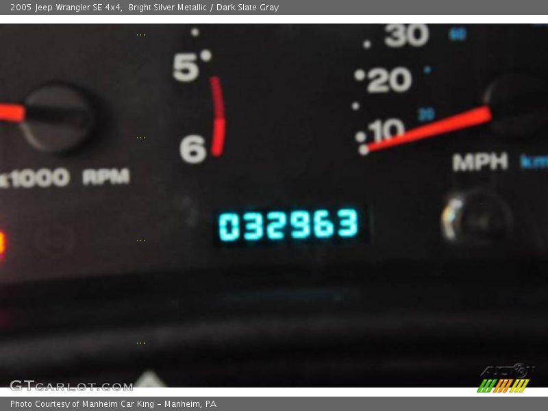 Bright Silver Metallic / Dark Slate Gray 2005 Jeep Wrangler SE 4x4
