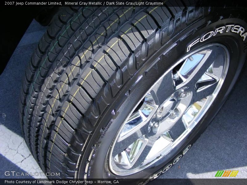 Mineral Gray Metallic / Dark Slate Gray/Light Graystone 2007 Jeep Commander Limited