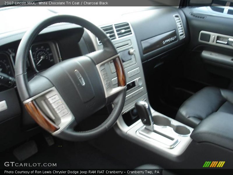 White Chocolate Tri Coat / Charcoal Black 2007 Lincoln MKX