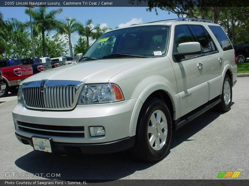 Cashmere Tri Coat / Camel 2005 Lincoln Navigator Luxury